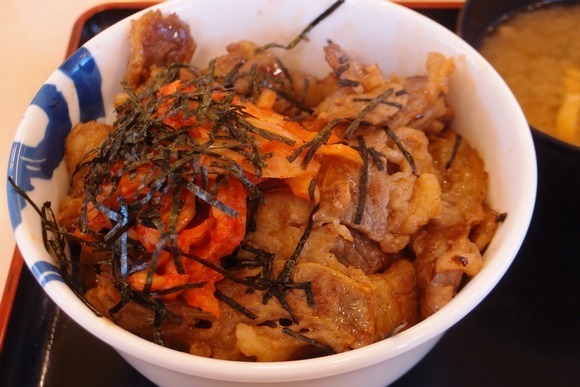 B級グルメな日記 今だけ お肉50 増量 キムカル丼 松屋