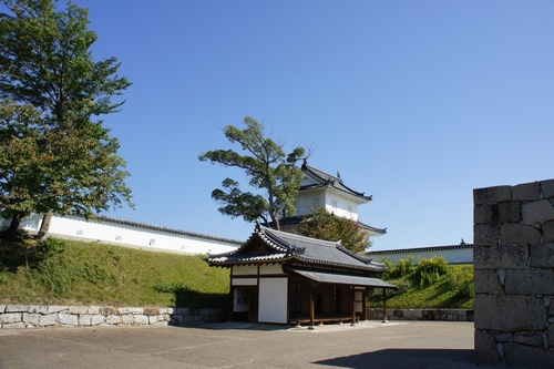 akoShiro36.jpg